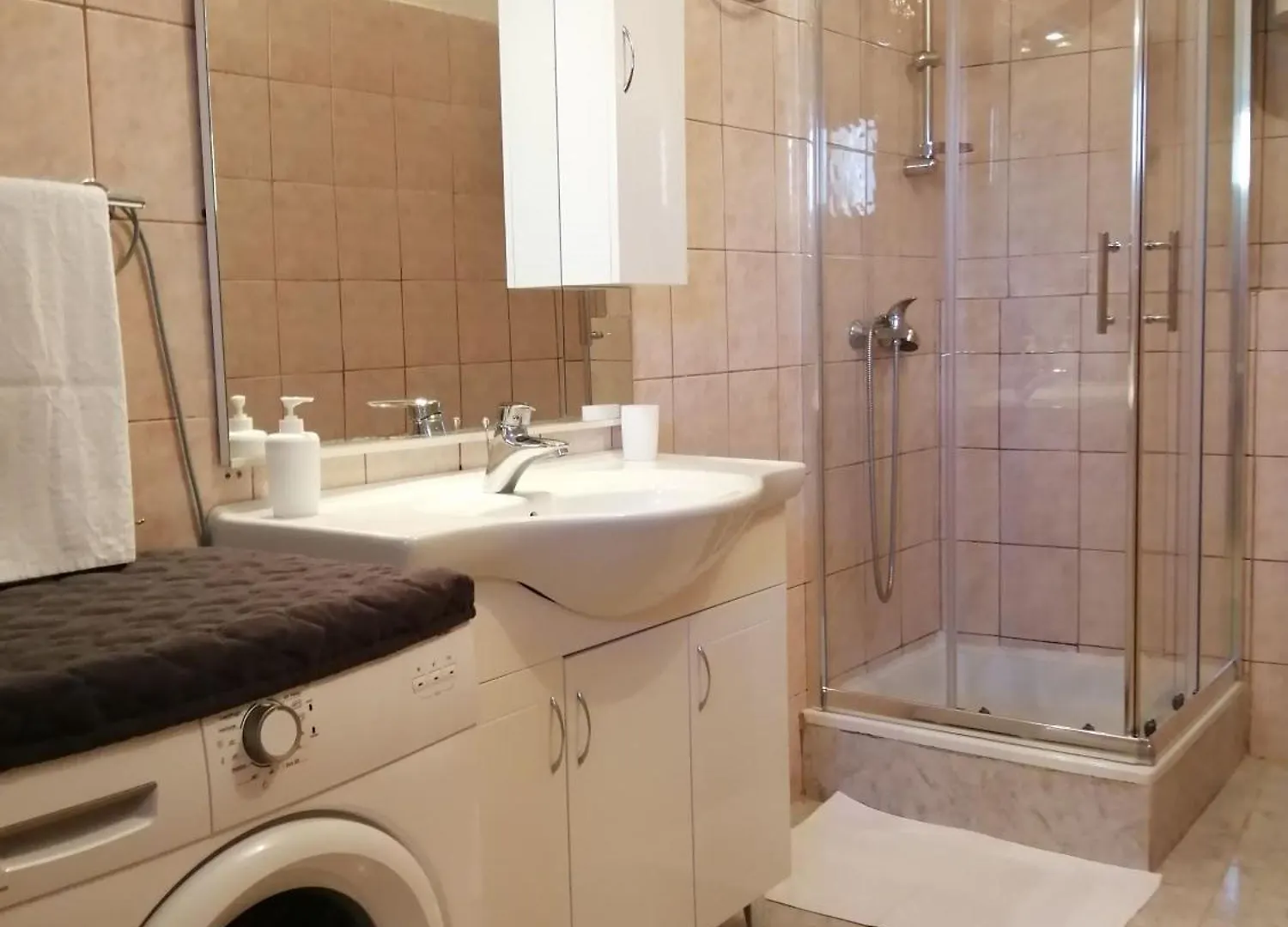 מדולין Studio Apartment Mit Meerblick In Der Naehe Des Strandes