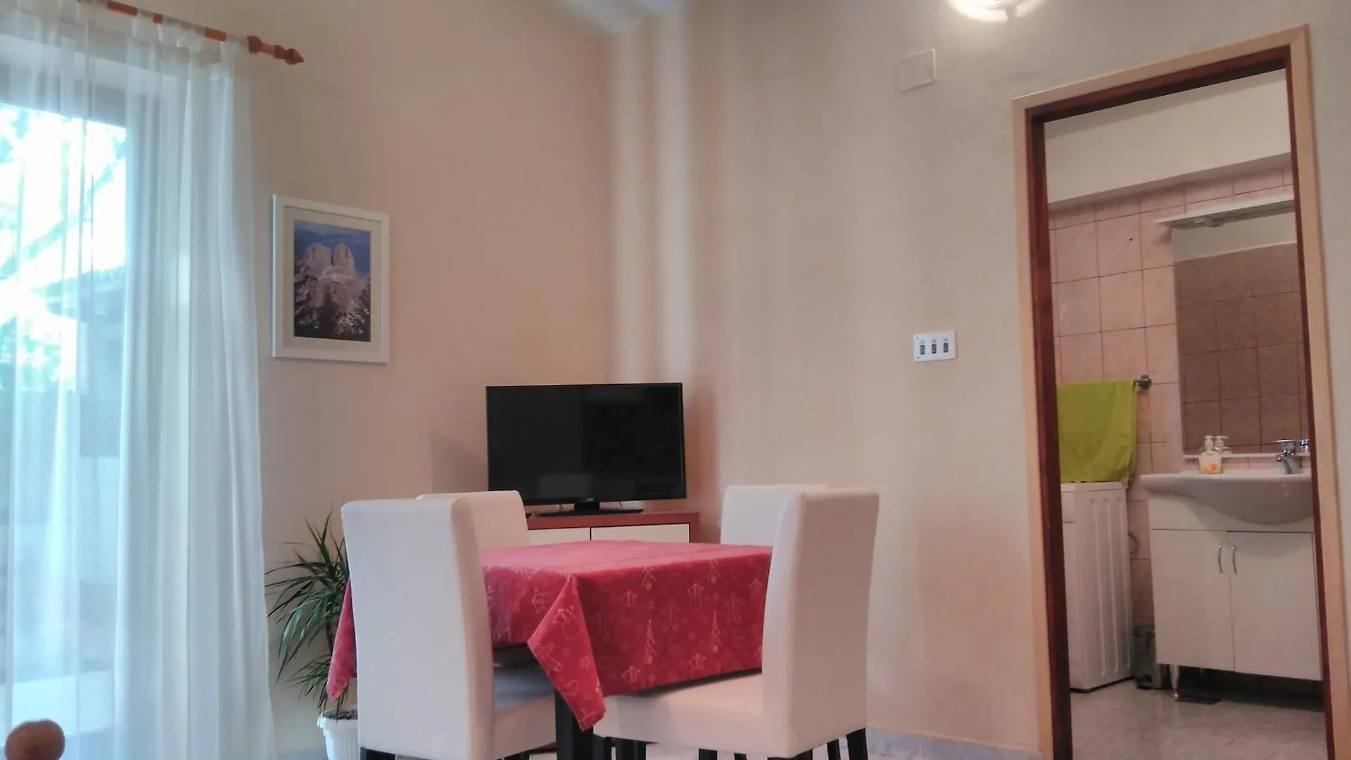 Studio Apartment Mit Meerblick In Der Naehe Des Strandes Medulin